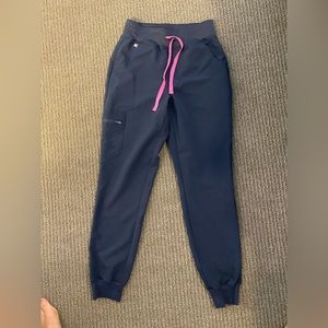 figs night sky joggers size small. never worn